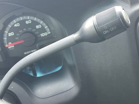 Used 2009 Ford E-350 and Econoline 350 XLT image 23