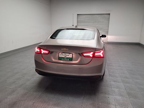 Used 2022 Chevrolet Malibu LT FWD image 7