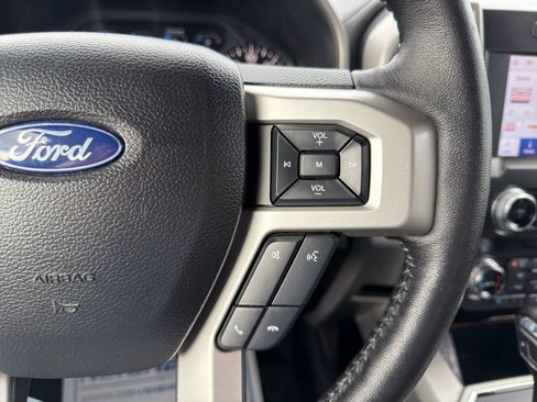 Used 2019 Ford F150 Lariat w/ Equipment Group 502A Luxury AWD/4WD image 31