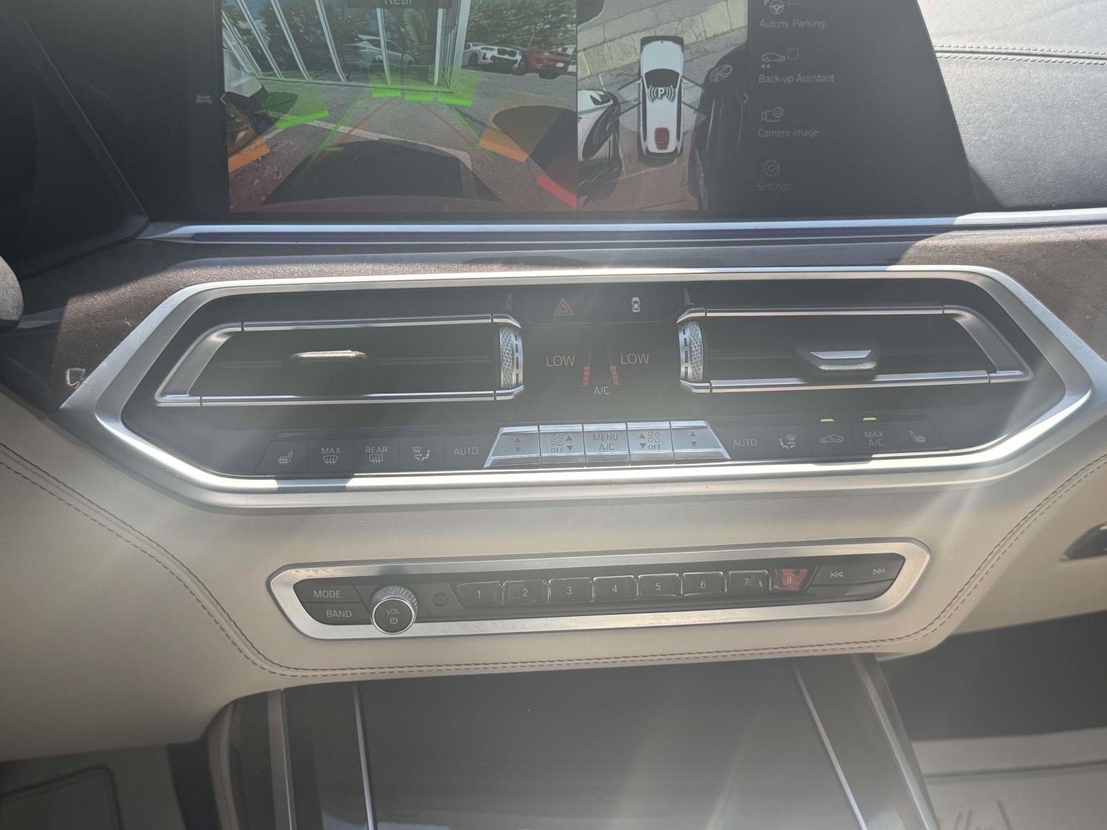 Used 2020 BMW X7 M50i AWD/4WD image 28