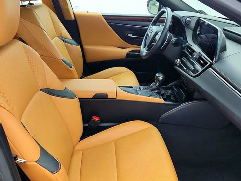 Used 2022 Lexus ES 300h w/ Premium Package image 23