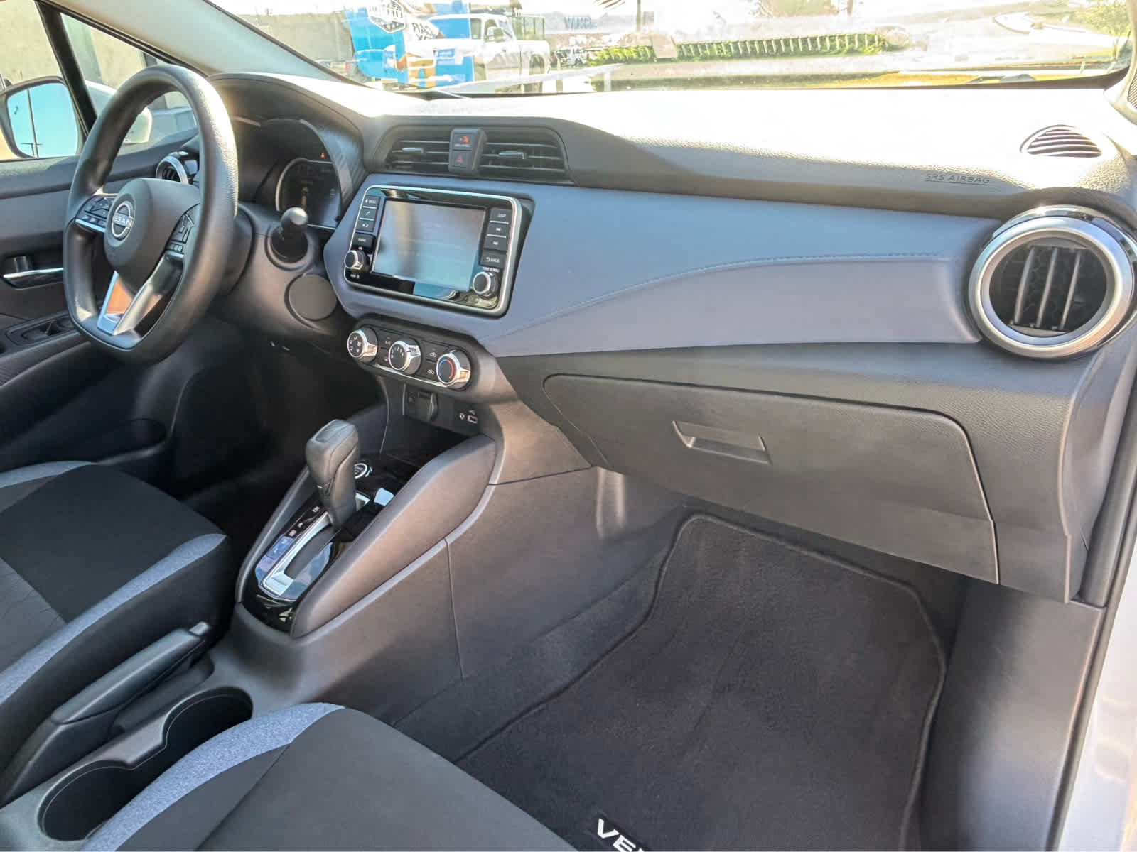 Used 2024 Nissan Versa SV FWD image 12