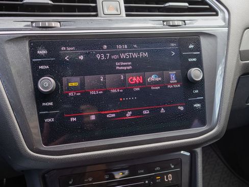Used 2023 Volkswagen Tiguan SE R-Line AWD/4WD image 19