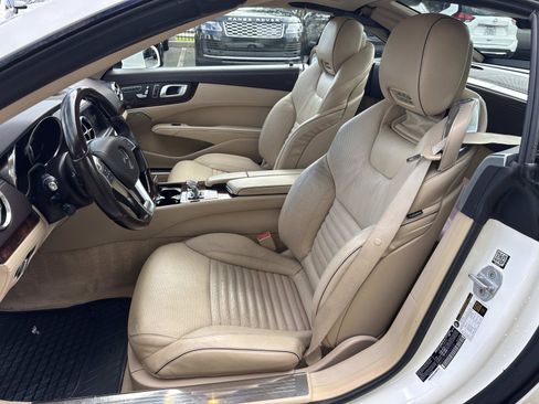 Used 2015 Mercedes-Benz SL 550 image 14