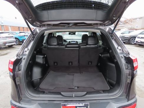 Used 2014 Jeep Cherokee Limited w/ Technology Group image 13