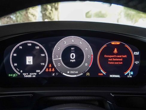 Used 2025 Porsche Cayenne GTS AWD/4WD image 23