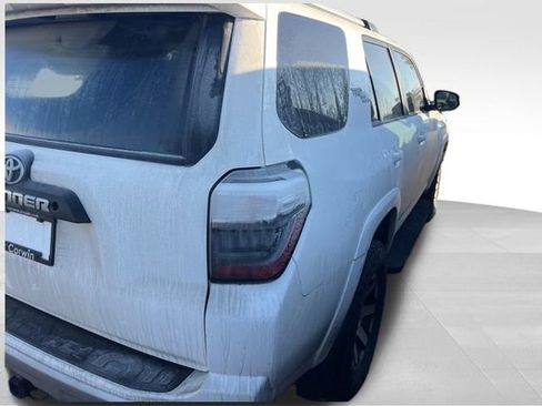 Used 2018 Toyota 4Runner TRD Off-Road Premium image 8