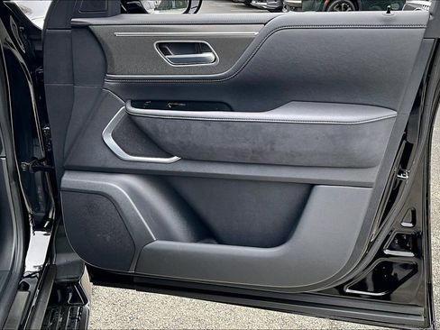 New 2026 INFINITI QX80 Luxe RWD image 23