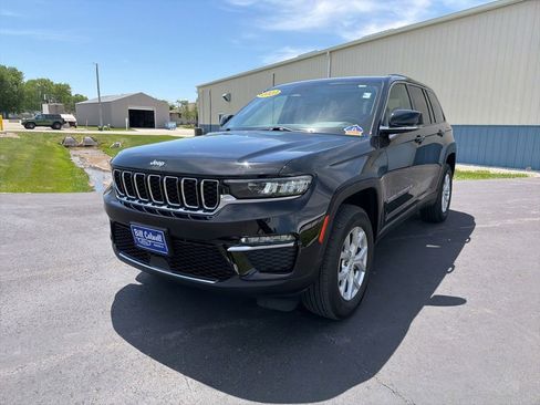 Used 2023 Jeep Grand Cherokee Limited AWD/4WD image 8