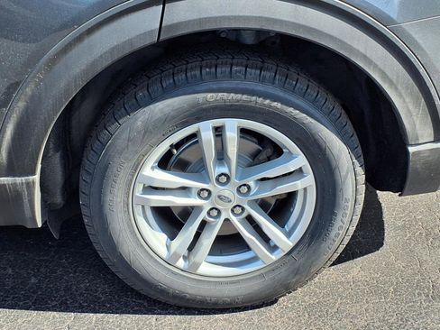 Used 2020 Ford Explorer XLT w/ Equipment Group 202A image 29