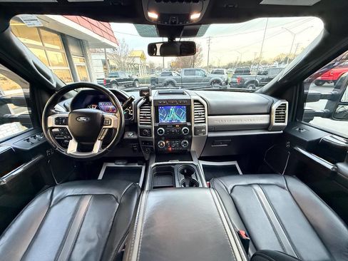 Used 2020 Ford F450 Platinum image 41