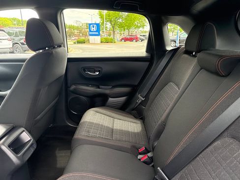 Certified 2025 Honda HR-V Sport image 19