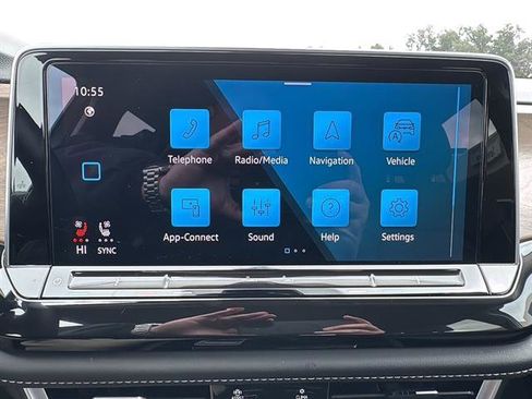 Certified 2025 Volkswagen Atlas SE image 22