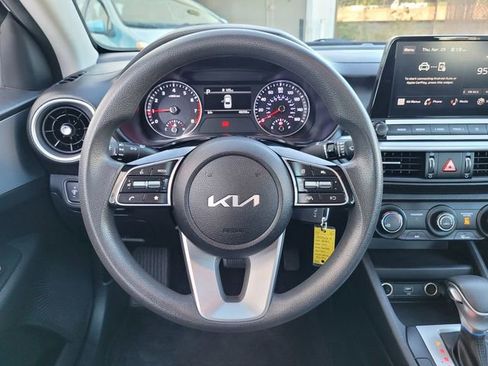 Certified 2023 Kia Forte LXS FWD image 18