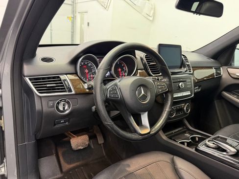 Used 2016 Mercedes-Benz GLE 300d 4MATIC image 4