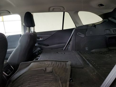 Used 2024 Subaru Outback Premium AWD/4WD image 16