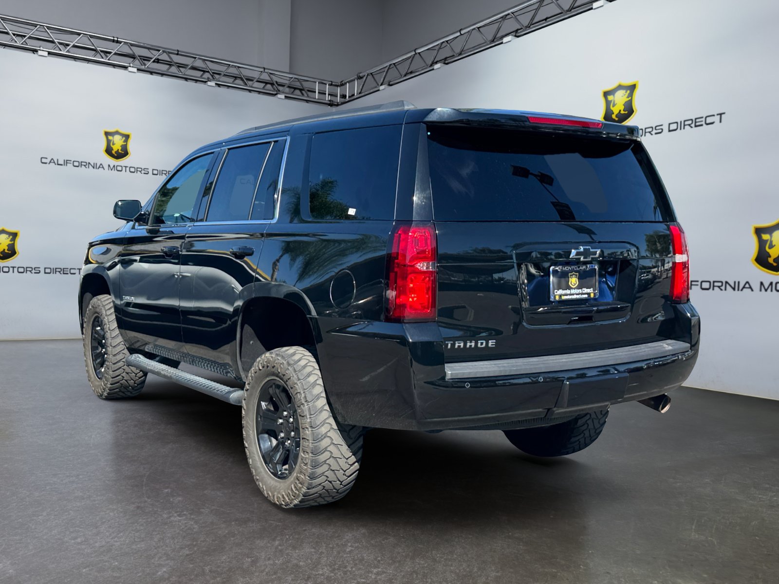 Used 2020 Chevrolet Tahoe LS w/ Enhanced Driver Alert Package RWD image 3