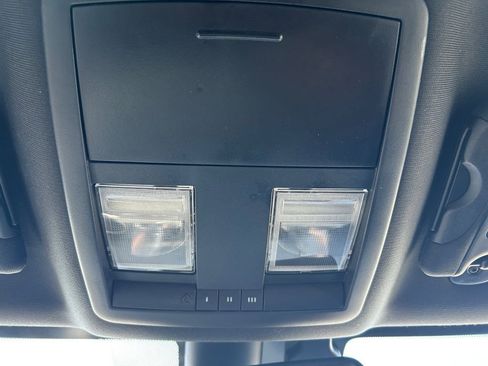 Used 2015 Dodge Challenger R/T Plus image 29