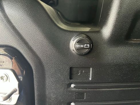Used 2021 Jeep Wrangler Unlimited Rubicon AWD/4WD image 41
