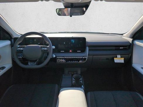 New 2026 Hyundai Ioniq 5 SE image 18