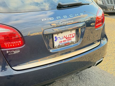 Used 2012 Porsche Cayenne image 82