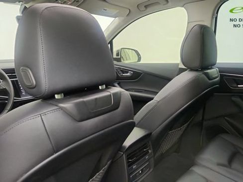 Used 2023 Audi Q7 3.0T Premium Plus w/ Premium Plus Package AWD/4WD image 34