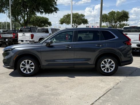 Used 2025 Honda CR-V LX image 8