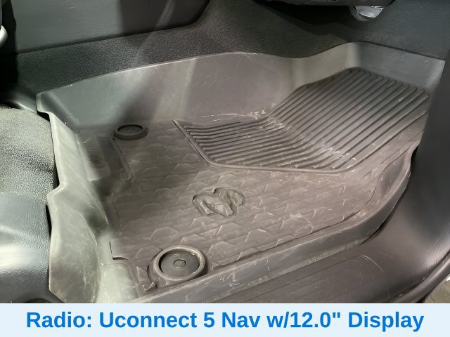 Used 2023 RAM 1500 Laramie AWD/4WD image 16