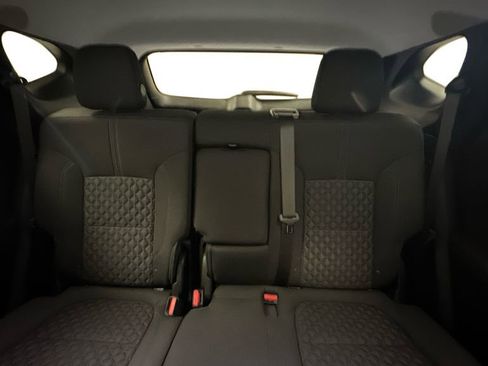 Used 2021 Chevrolet Blazer LT image 12