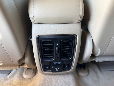 Used 2015 Jeep Grand Cherokee Overland image 17