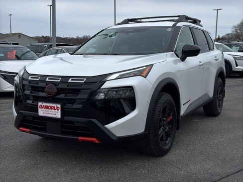 New 2026 Nissan Rogue SV image 2