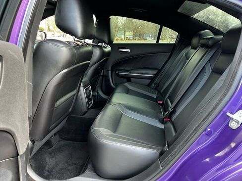Used 2018 Dodge Charger R/T w/ Plus Group image 18