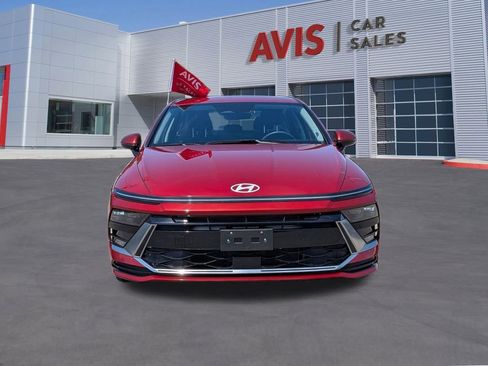 Used 2025 Hyundai Sonata SEL FWD image 2