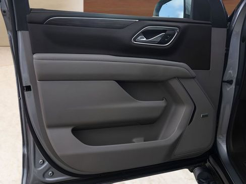 Used 2023 Chevrolet Tahoe Z71 w/ Luxury Package image 32