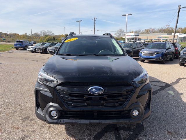 Used 2024 Subaru Outback Onyx Edition AWD/4WD image 2