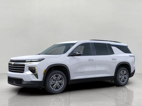 New 2026 Chevrolet Traverse LT w/ LPO, Floor Liner Package image 2