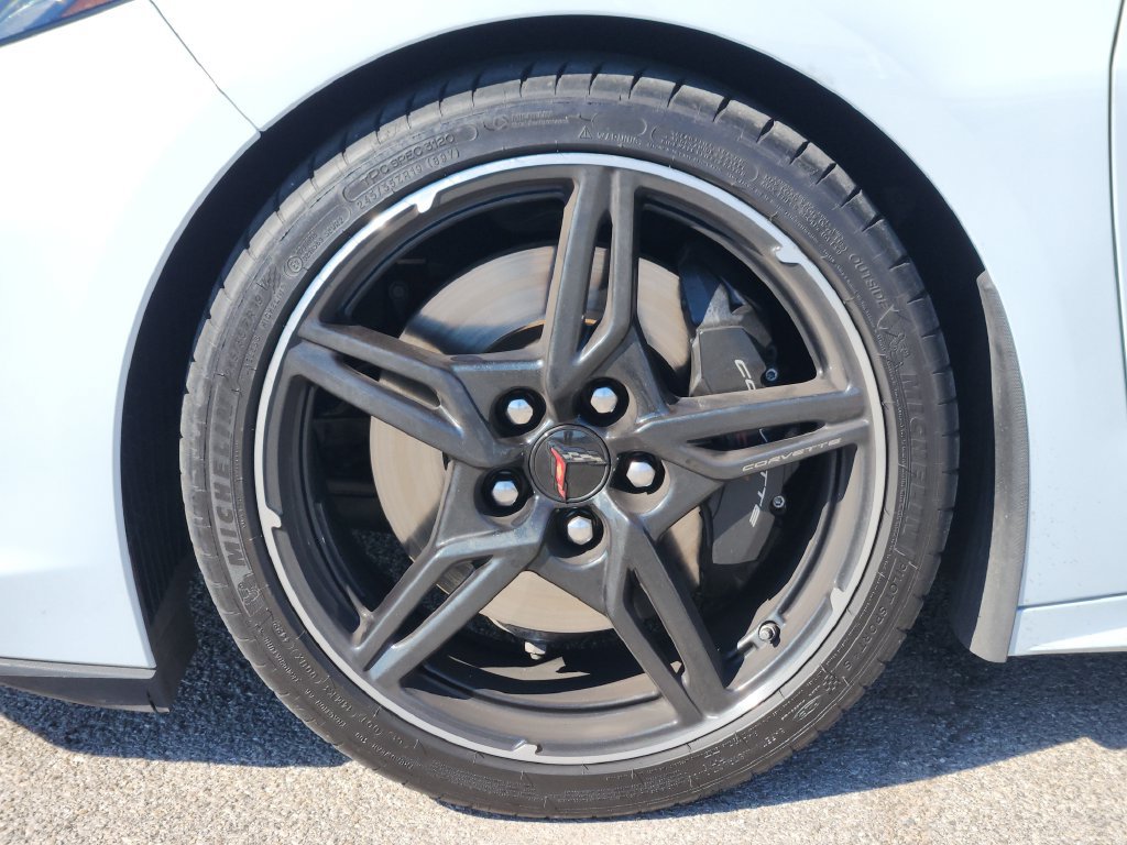 Used 2023 Chevrolet Corvette Stingray Preferred Conv w/ Z51 Performance Package RWD image 10