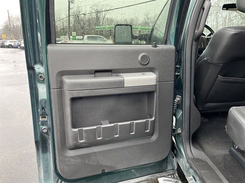 Used 2011 Ford F250 Lariat w/ Lariat Interior Pkg image 29