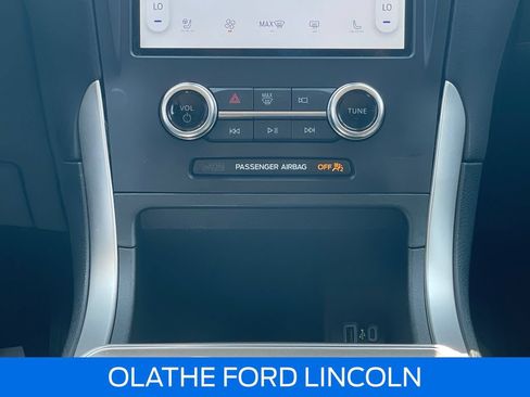 Used 2024 Ford Edge SEL w/ Convenience Package AWD/4WD image 22