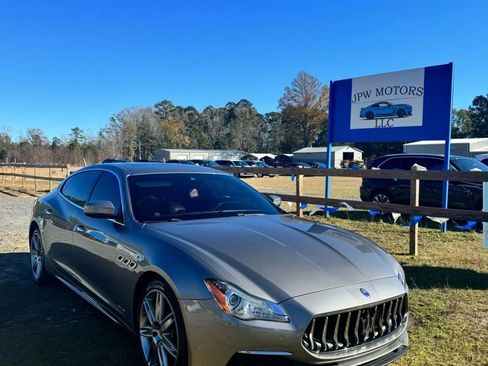 Used 2017 Maserati Quattroporte S GranLusso image 2