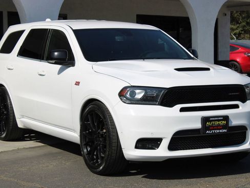Used 2018 Dodge Durango R/T w/ Blacktop Package RWD image 3