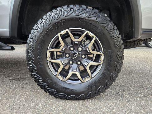 Used 2024 Chevrolet Colorado ZR2 w/ Safety Package image 31