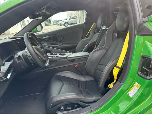 Used 2026 Chevrolet Corvette Z06 w/ Stealth Interior Trim Package RWD image 10