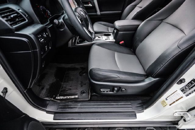 Used 2021 Toyota 4Runner SR5 Premium w/ Moonroof Package AWD/4WD image 46