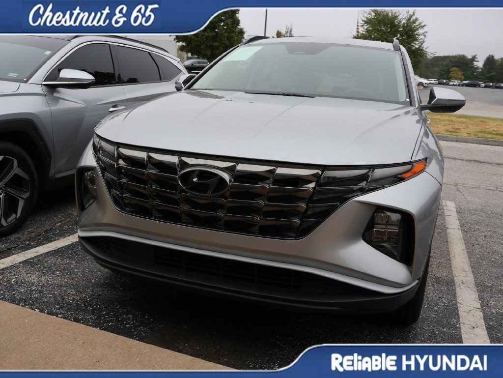 Used 2022 Hyundai Tucson SEL w/ Convenience + Premium Package FWD image 9