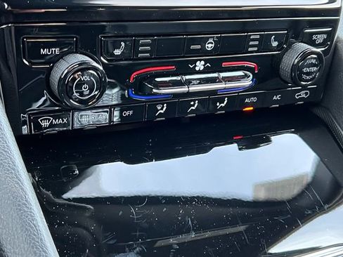 New 2025 Jeep Grand Cherokee Limited w/ Trailer Tow Package image 25