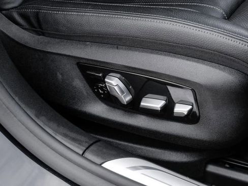 Used 2018 BMW 740i image 42