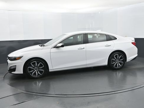 Used 2023 Chevrolet Malibu RS image 2