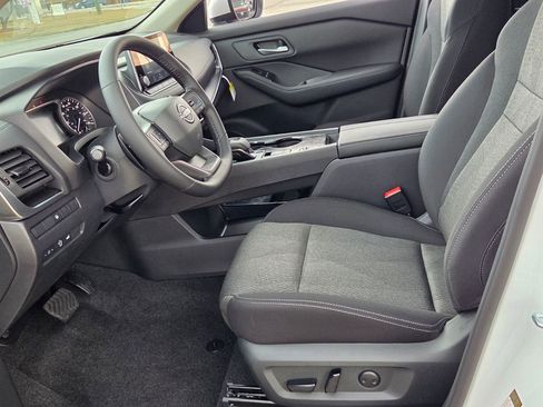 New 2026 Nissan Rogue SV image 3