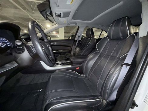 Used 2018 Acura TLX V6 w/ Advance Package image 2